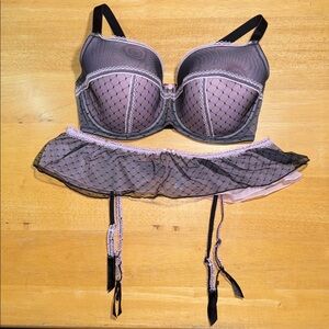 B.Tempt’d lace bra and garter set